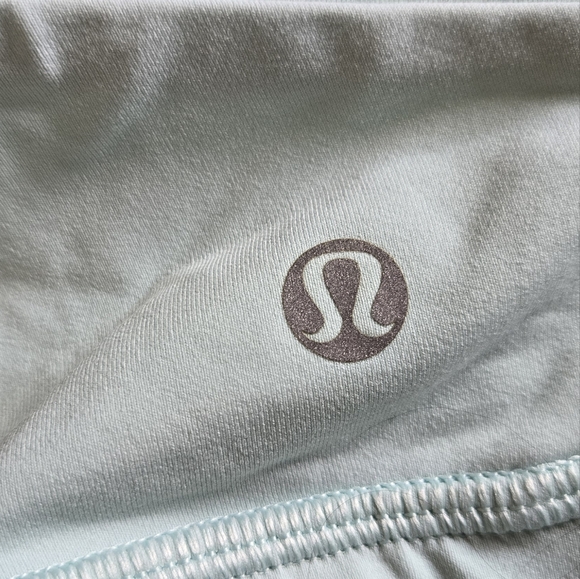 Lululemon Athletica~Mint Energy Sports Bra. Sz 6 - Picture 6 of 6